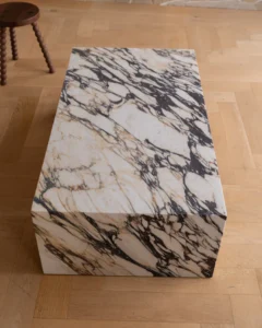 Cookie Abstract Calacatta Viola